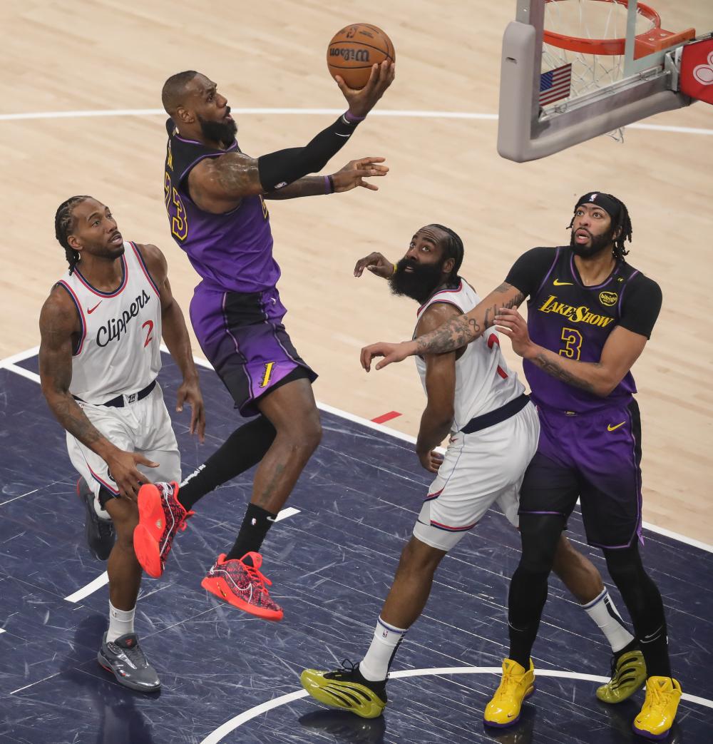 俱乐部的高 俱乐部的高