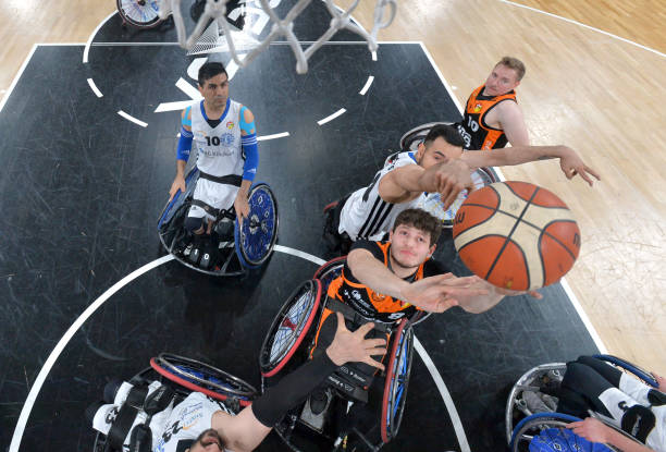 仅仅是赛场 仅仅是赛场